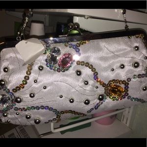 NWT Clutch